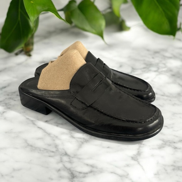 Franco Sarto Shoes - Vintage Franco Sarto Black Leather Backless Loafers